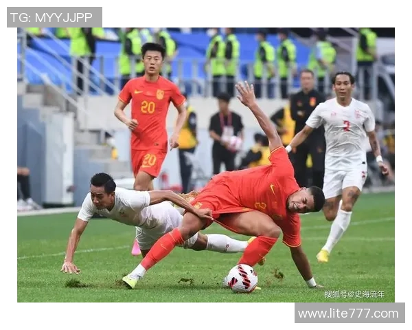 成都足球队防反战术革新探讨与未来发展展望