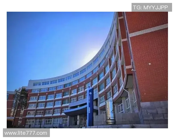 重庆乒乓球队的灵活性揭秘:从训练到比赛的全方位探索与分析 重庆乒乓球队的灵活性揭秘:从训练到比赛的全方位探索与分析