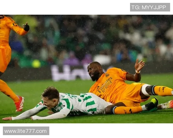 吕迪格的足球之路：从青涩小将到世界顶级后卫的传奇旅程