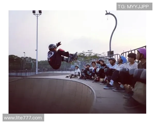 吴伟独家分享滑板技巧与心得体会助你快速提升滑板水平