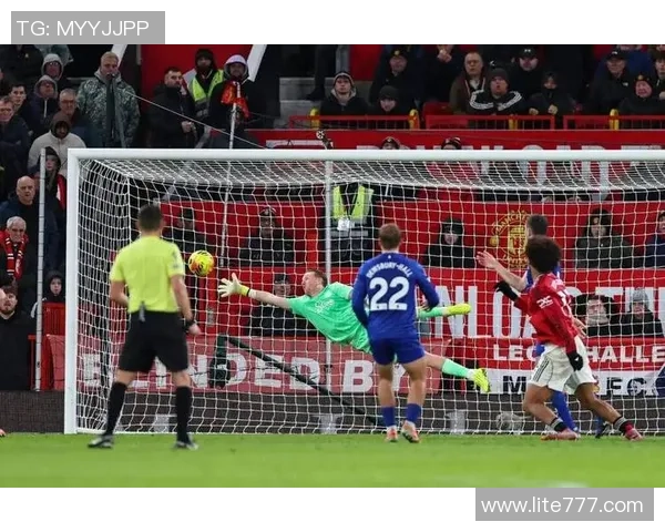 曼联与伊斯坦布尔精彩对决回顾全场集锦与精彩瞬间分析